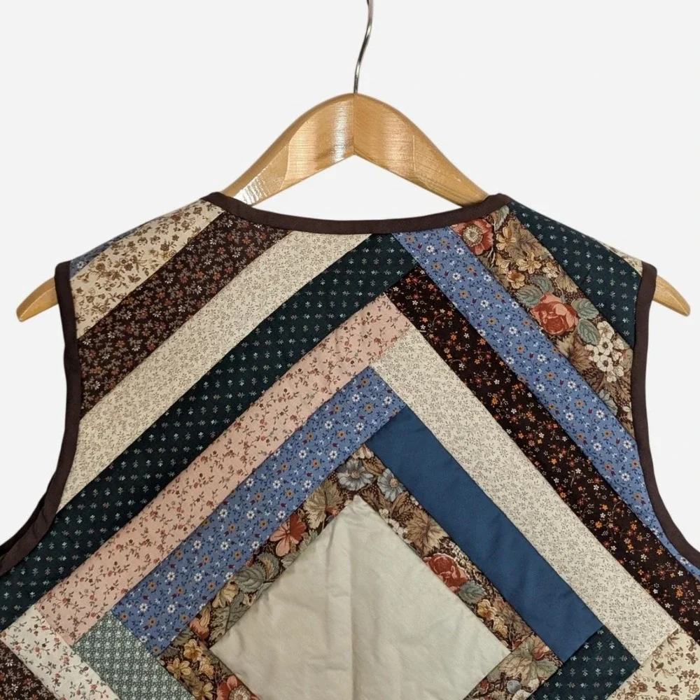 Vintage Handmade Quilted Patchwork Calico Vest Cottagecore Large